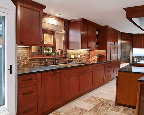 Full kitchen cabinets