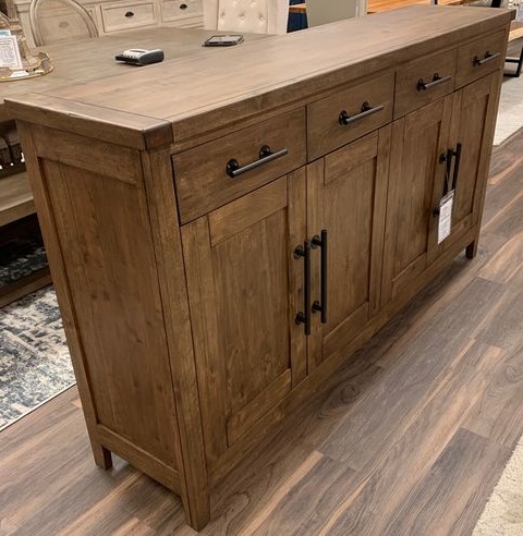 Rustic buffet tables