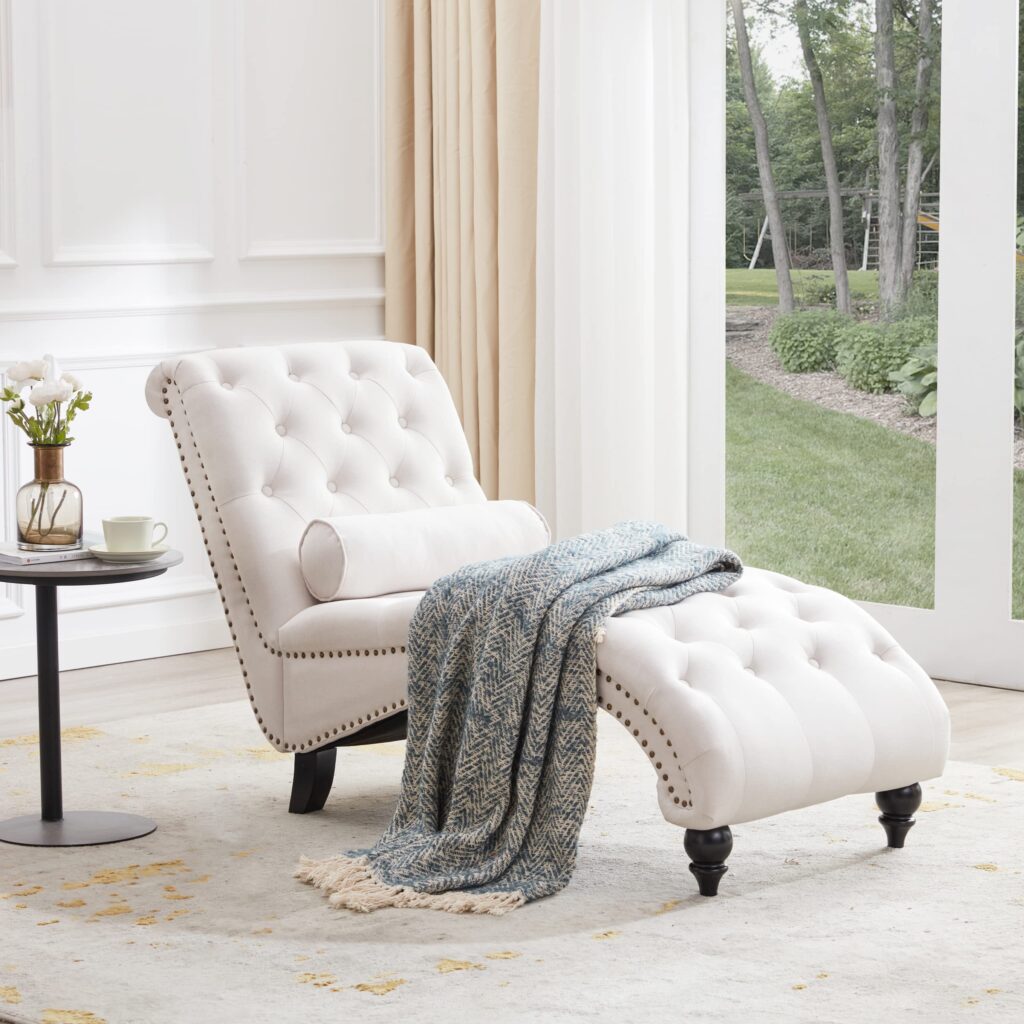 Upholstered Chaise Lounge with Wooden Legs for a Modern Touch