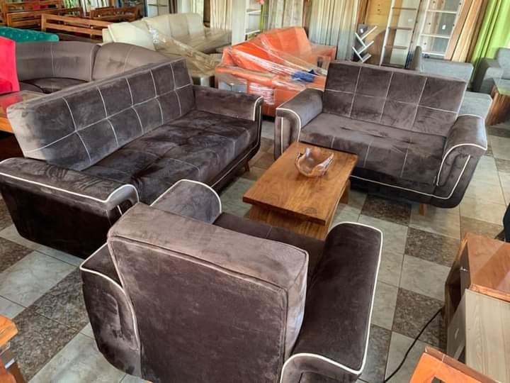 Casual Fabric Upholstered Sofaset