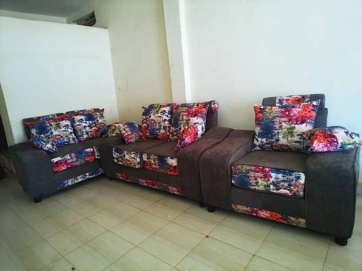 Compact Two-Seater Sofaset with Storage Ottoman