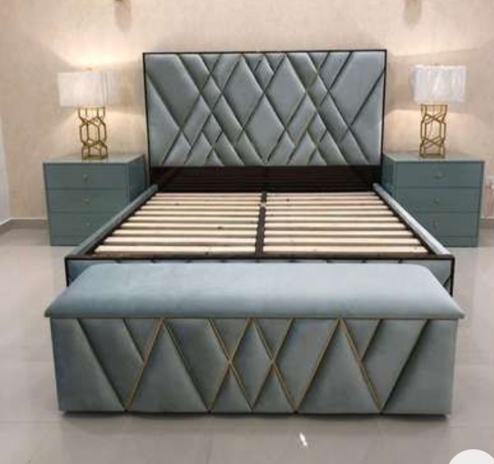 Wingback Upholstered Bed with Storage Bench