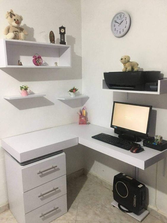 Floating Wall computer Table