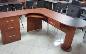 Tech-Savvy Smart Desk