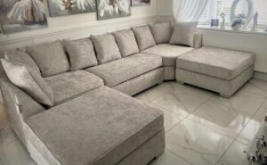 Retreat U-Shaped Sofaset