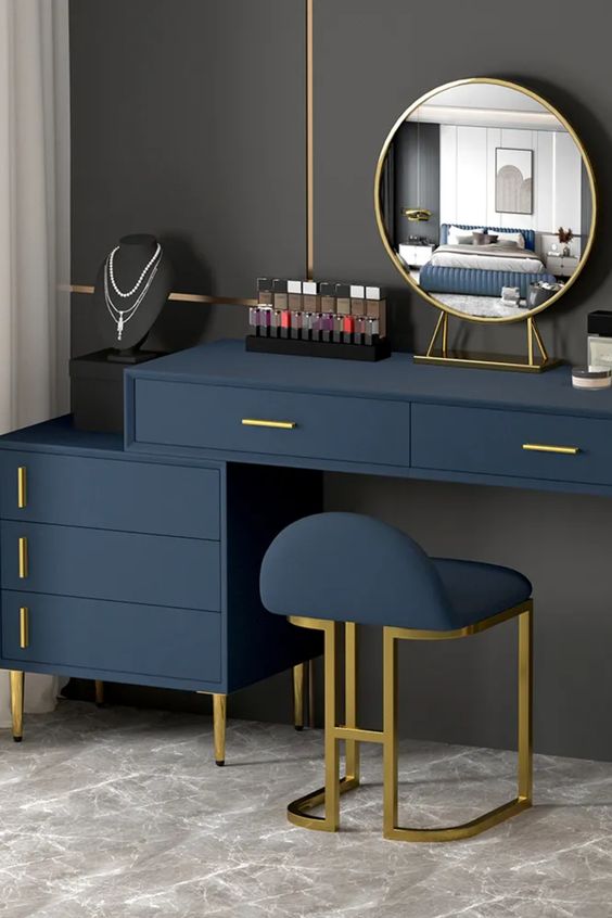 Chic Standard Furniture Dressing Table