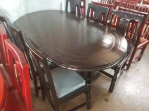 Affordable Oval Dining Table with Cross Legs