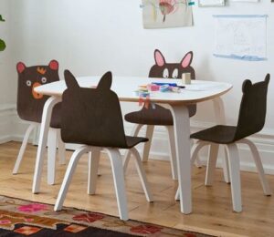 Playful Animal-Inspired Table and Chairs