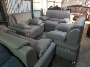 Rolled Arms for Classic Elegance