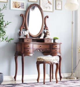 Vintage-Style Vanity Dressing Mirror with Ornate Details