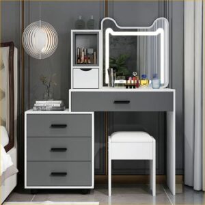 Oval Vanity Mirror with Decorative Metal Frame