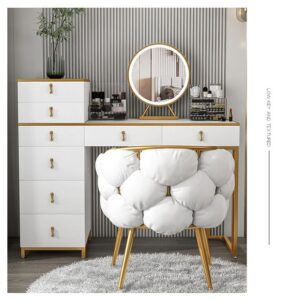 Glamorous Hollywood Vanity Mirror with Dimmable Lights