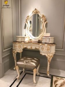 Vintage-Style Vanity Dressing Mirror with Ornate Details