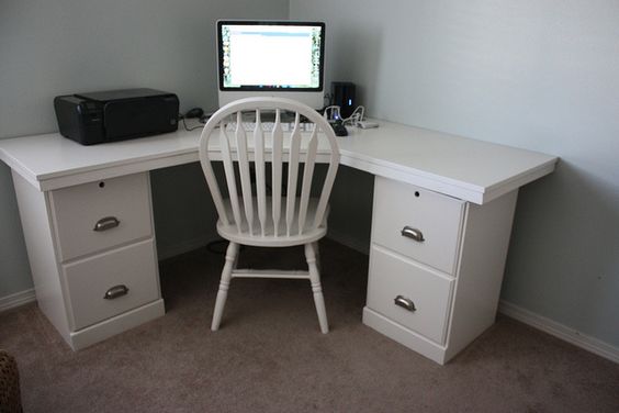 Compact Corner Desk with Built-in Shelves