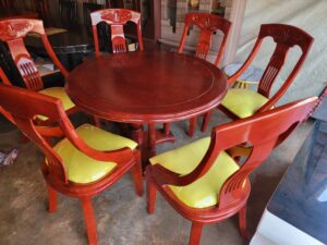 Round Dining Table 6 seater