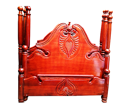 four poster bed
