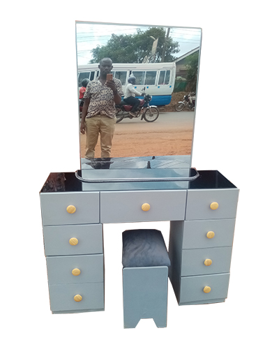 dressing mirror