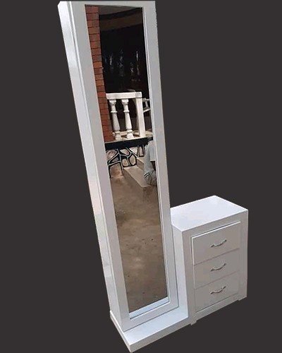 dressing mirror