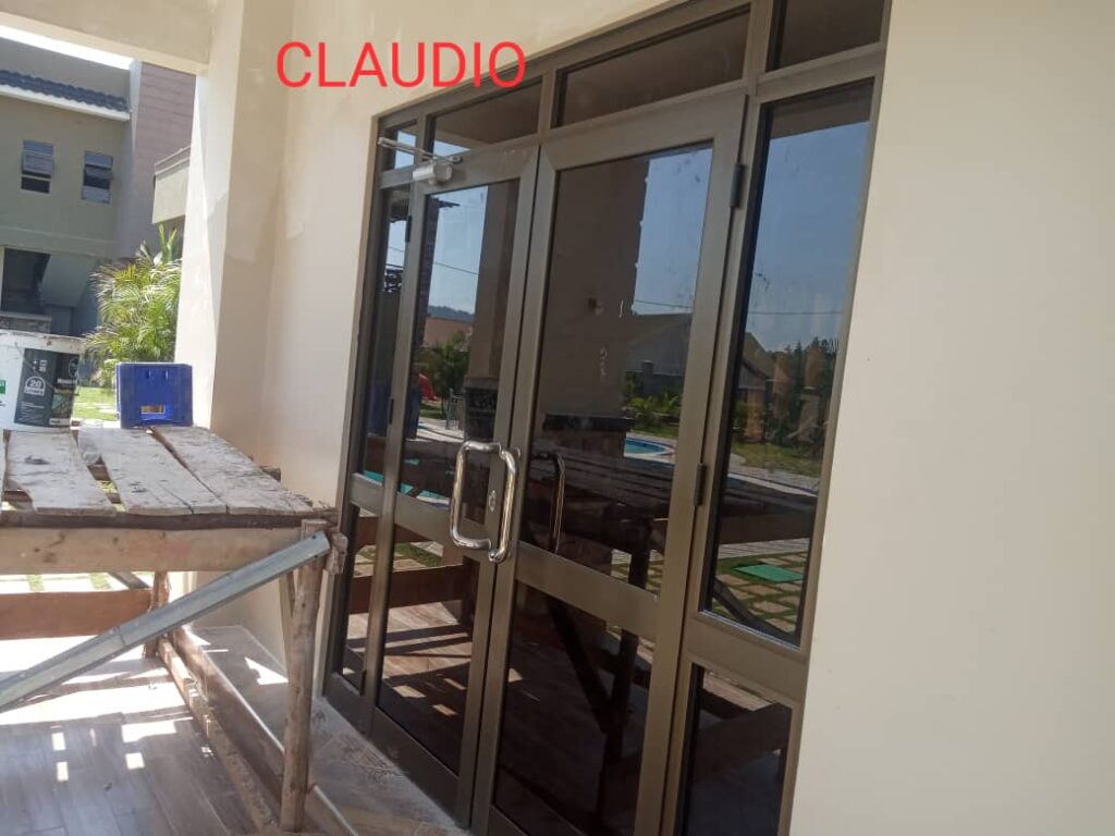 Aluminum door