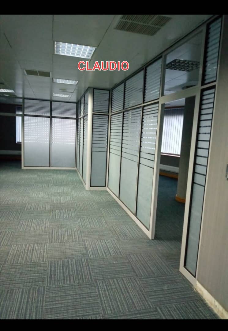 Aluminum office partitioning