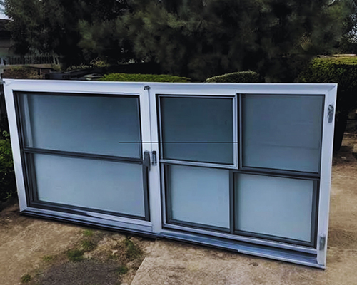Aluminum window
