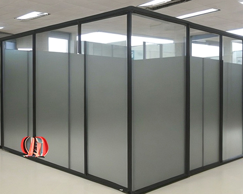 Aluminum office partitioning