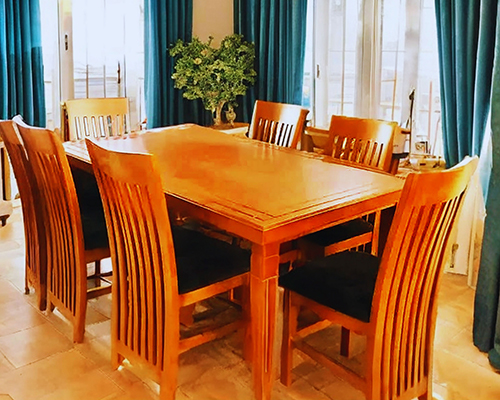 Dining table 6 seater