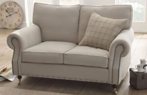 Traditional sofa 2 seater