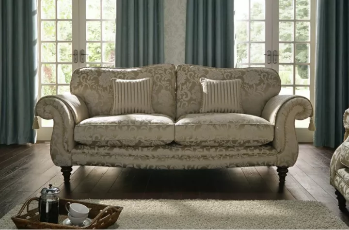 Traditional sofa 2 seater