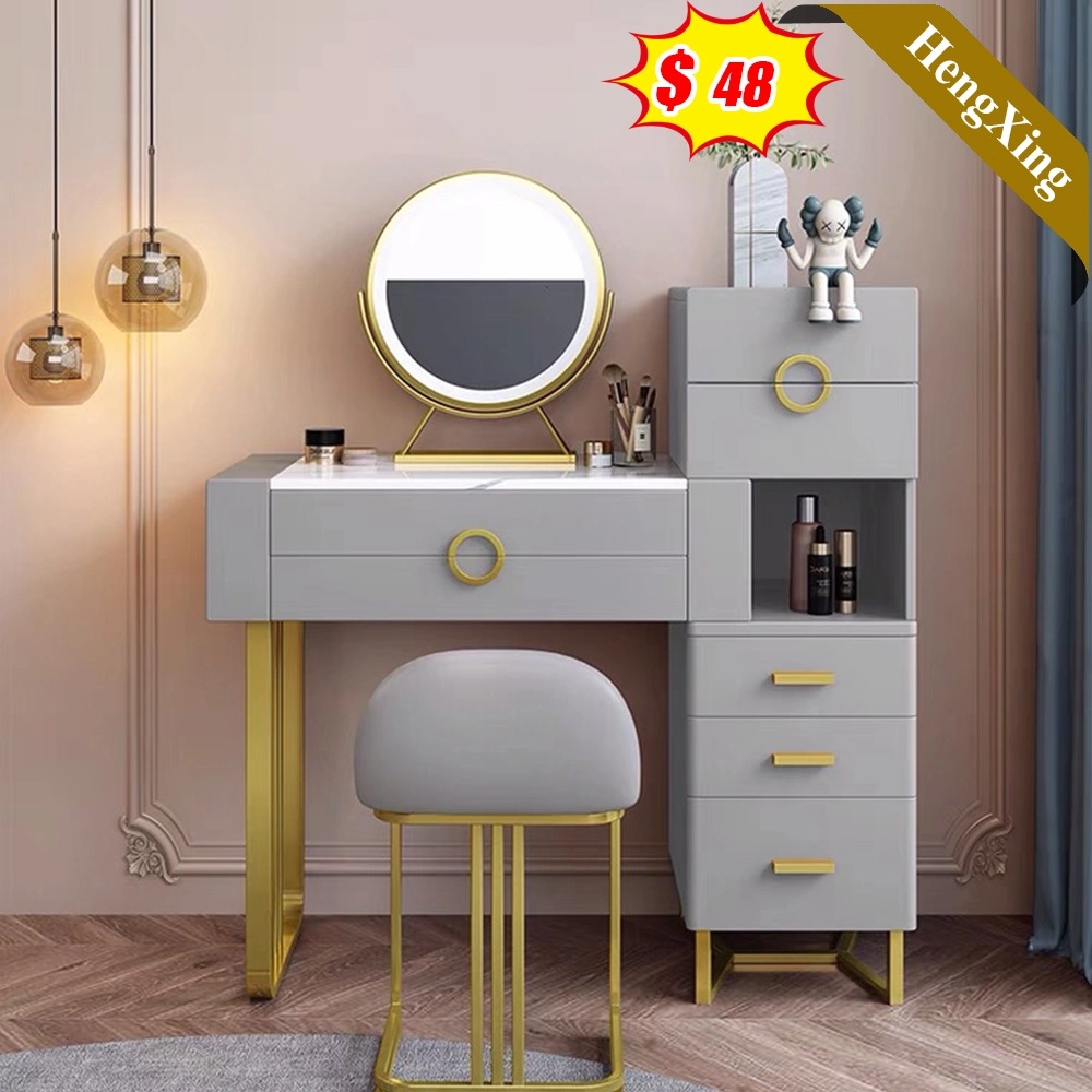 Golden Iron Dressing table with mirror and stool