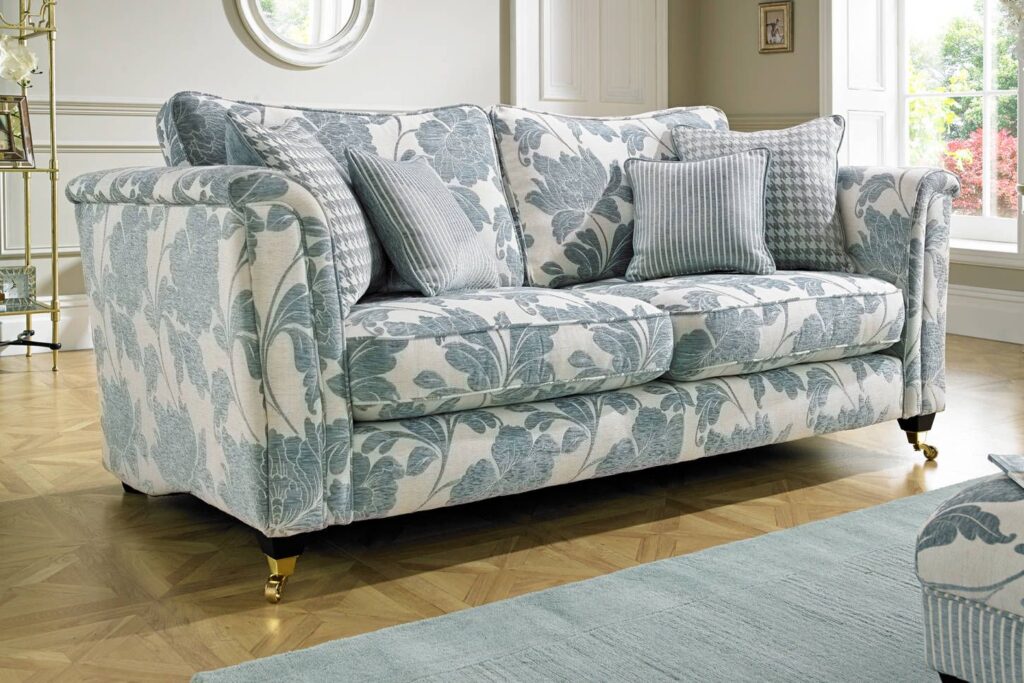 Traditional sofa 2 seater