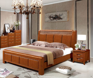 Luxurious Canopy Bed King size
