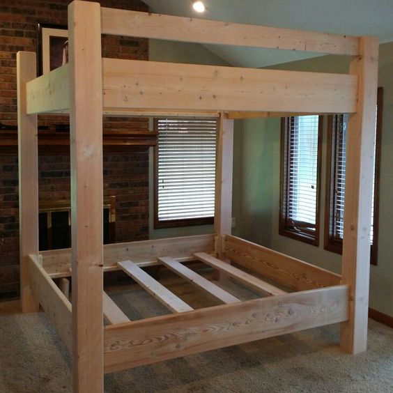 Art Deco-inspired Wooden Bunk Bed with Geometric Patterns