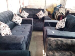 Budget-Friendly Tufted Back Sofaset 5 seater