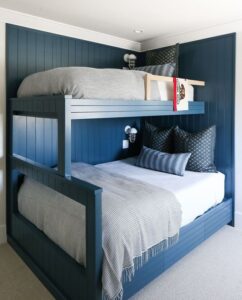 Coastal-inspired Wooden Bunk Bed with Nautical Accents