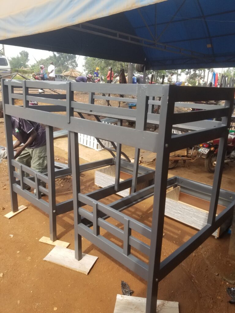 Best Wooden Triple Sleeper Bunk Bed with Ladder
