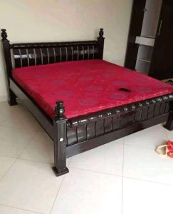 5X6 Feet Mahogany Wooden beds