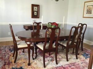 Oval Dining Table with Cross Legs