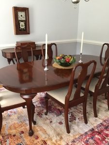 Oval Dining Table with Cross Legs