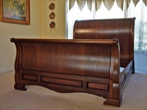 Sleigh Bed with Mahogany Finish