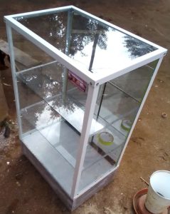 Glass Merchandise Display Tower