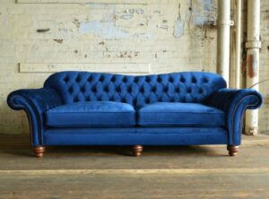 Contemporary Chesterfield Loveseat with Wooden Legs
