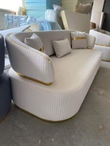 3-Seater Classic Curved Sofa with Rolled Arms