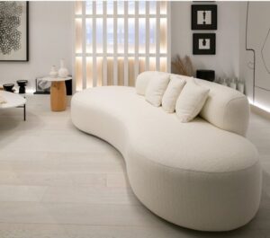 3-Seater Classic Curved Sofa with Rolled Arms