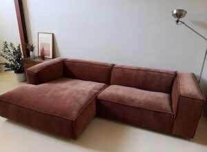 Chaise Lounge English Roll Arm Sofaset