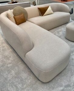 Contemporary Curved Sectional Sofa with Chaise