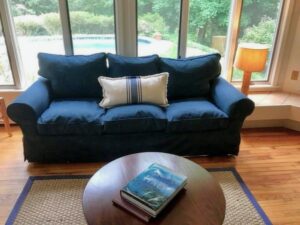 English Roll Arm Sofaset with Storage