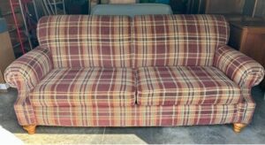 Plaid Patterned Conversation Sofaset