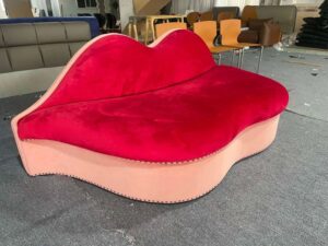 2-Seater Lip-Shaped Upholstered Loveseat Sofa