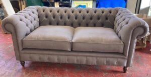 3-Seater Small L-Shaped Chesterfield Sofaset